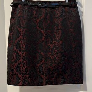 Women’s back and red jacquard skirt with matching belt
